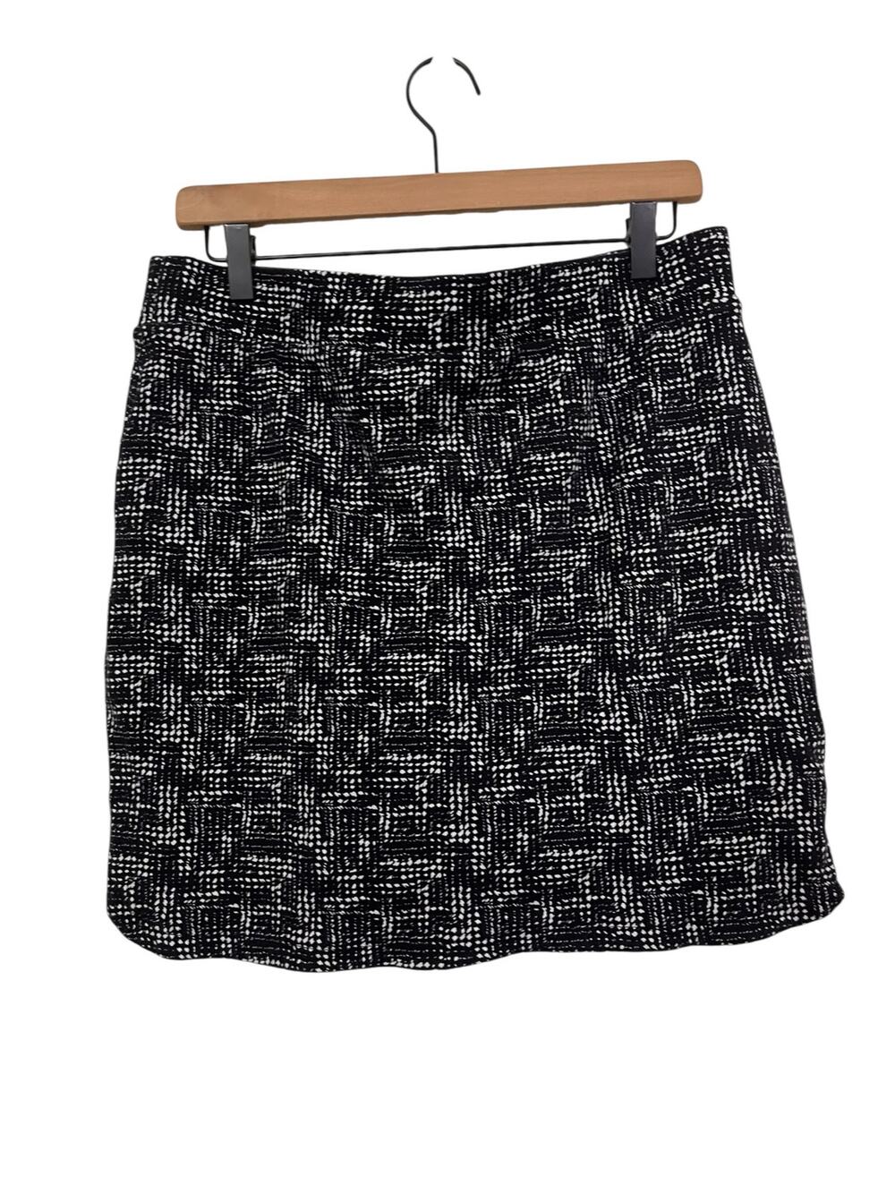 Croft & Barrow Black White Pull On Skort Womens Size Medium Casual Comfort